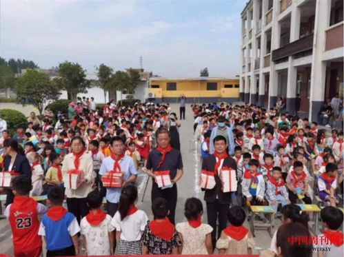 劉海峰 用青春打通服務群眾的 最后一公里